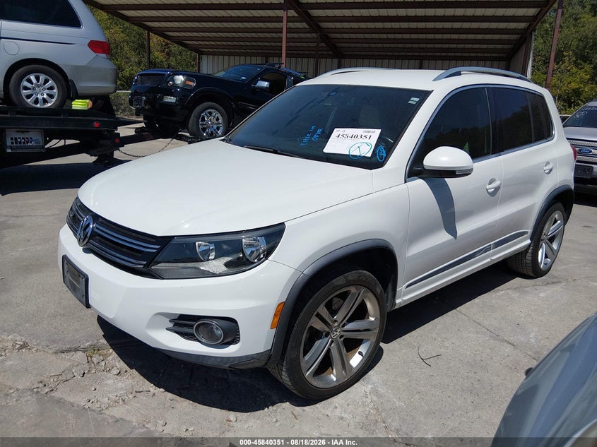 2016 VOLKSWAGEN TIGUAN auction photo 2
