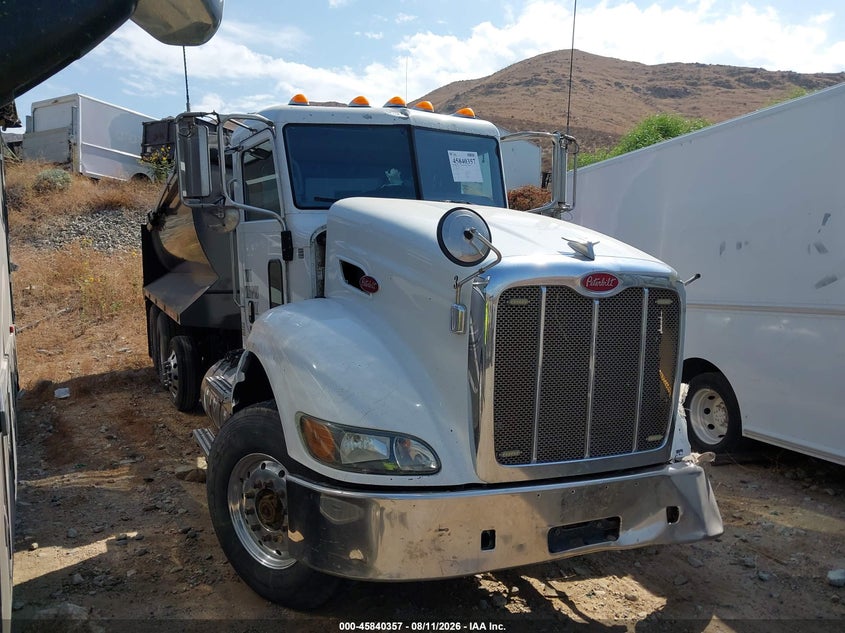 2015 PETERBILT 384 auction photo 1