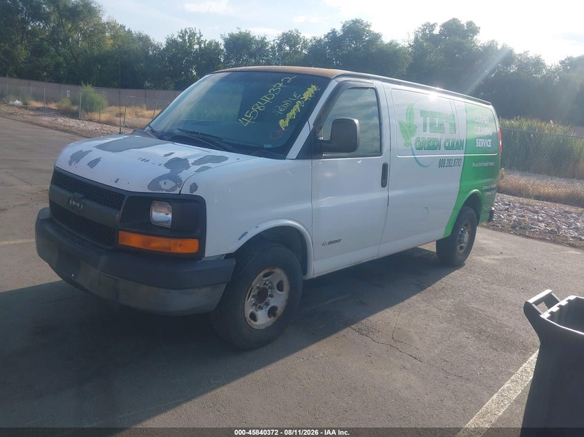 2005 CHEVROLET EXPRESS auction photo 2