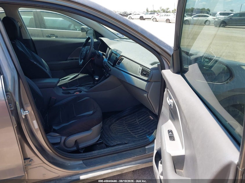 2017 KIA NIRO auction photo 5