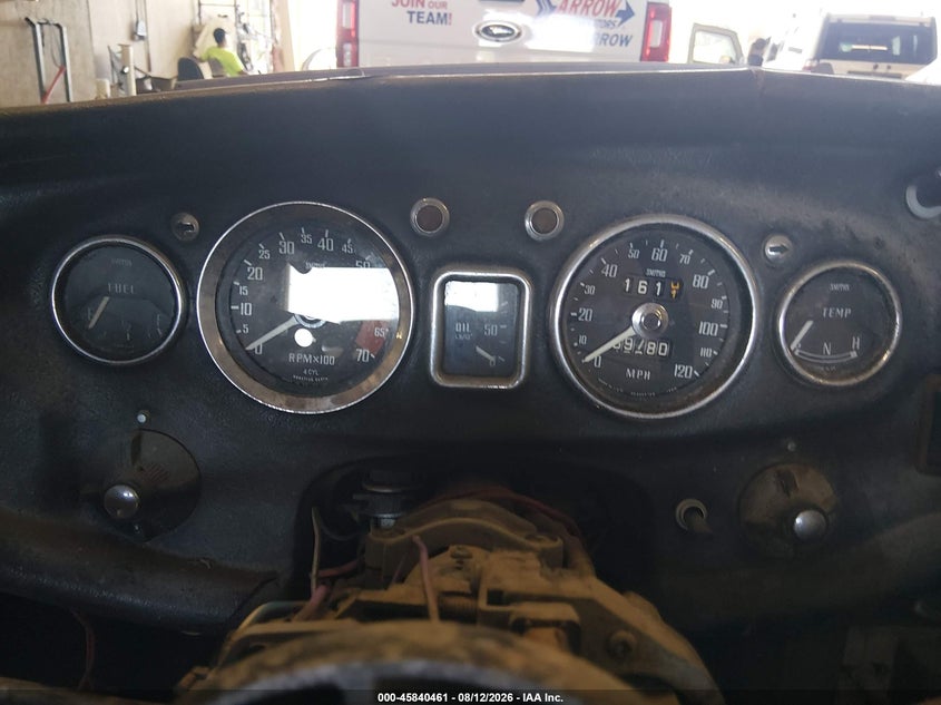 1971 MG MGB auction photo 7