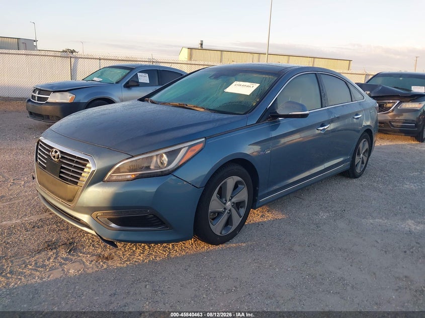 2016 HYUNDAI SONATA HYBRID auction photo 2