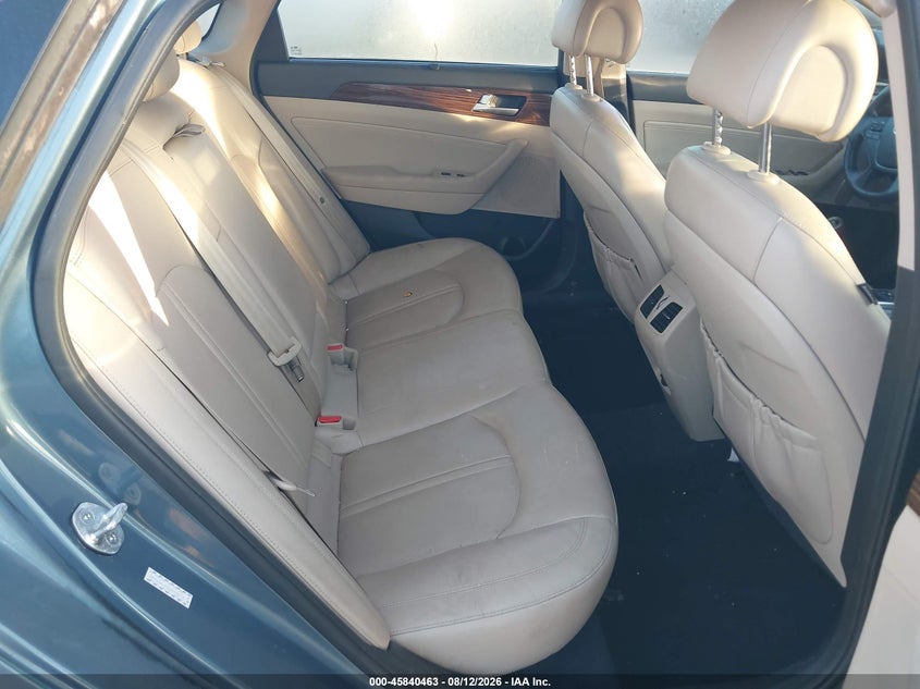 2016 HYUNDAI SONATA HYBRID auction photo 8
