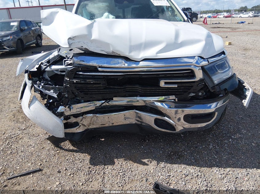 2021 RAM 1500 auction photo 6