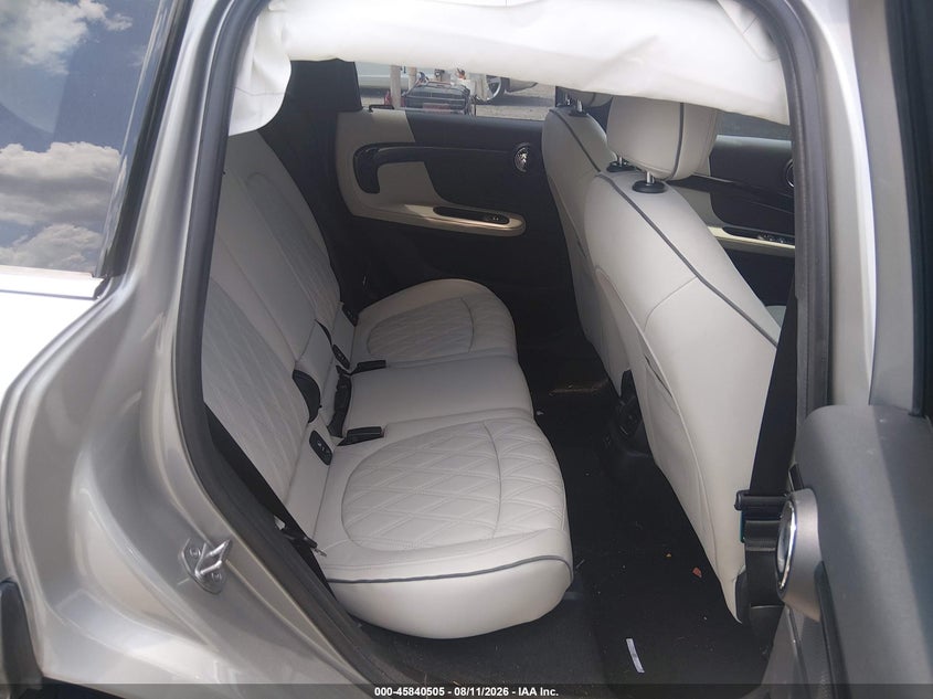 2023 MINI COUNTRYMAN auction photo 8