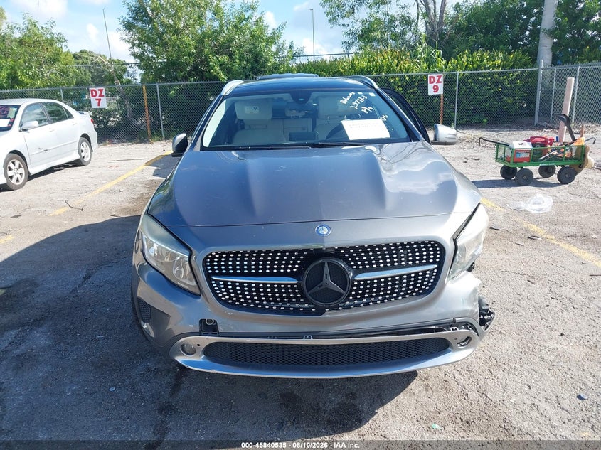MERCEDES-BENZ GLA 250 - zdjęcie 12