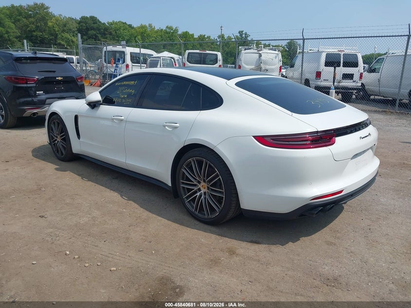 2018 PORSCHE PANAMERA auction photo 3