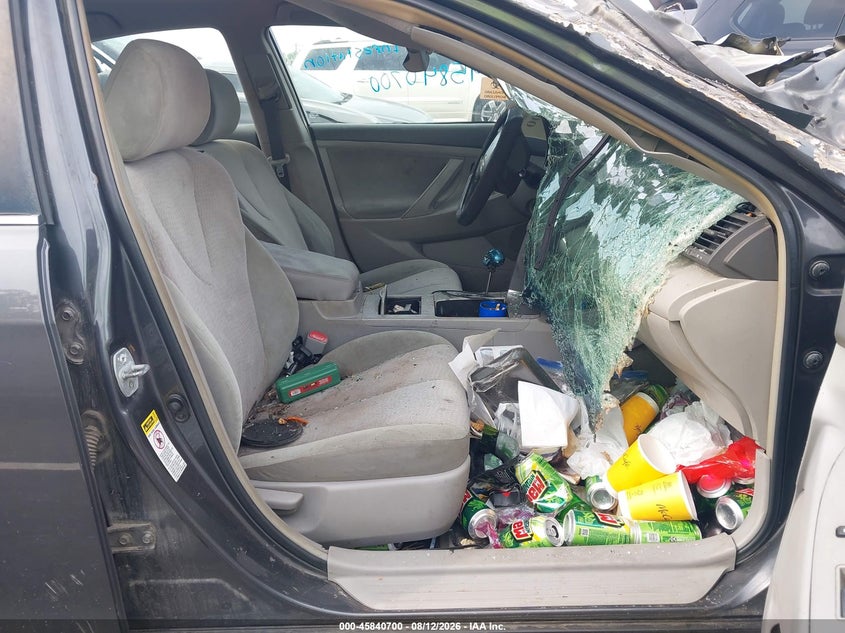 2011 TOYOTA CAMRY auction photo 5