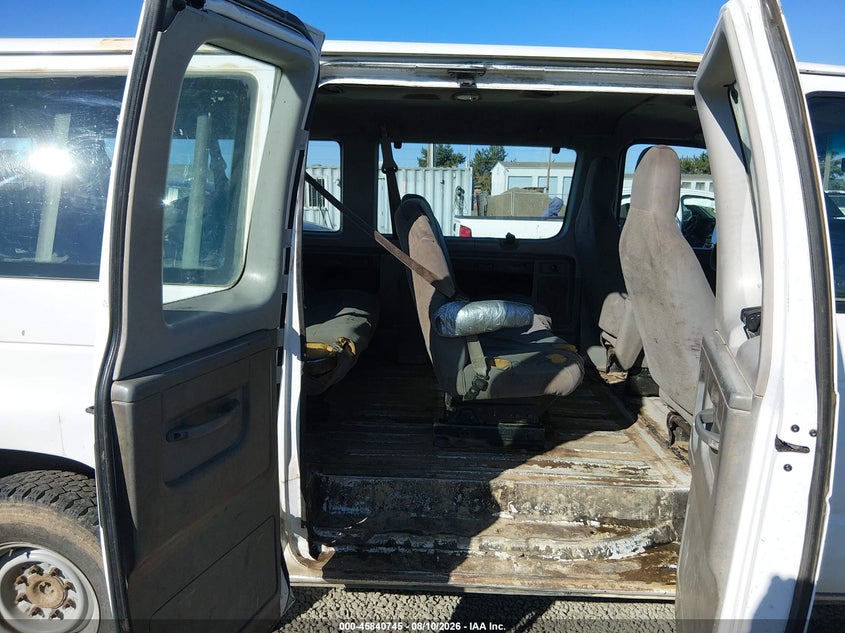 2010 FORD E-350 SUPER DUTY auction photo 8