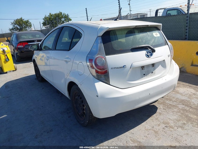 2013 TOYOTA PRIUS C auction photo 3
