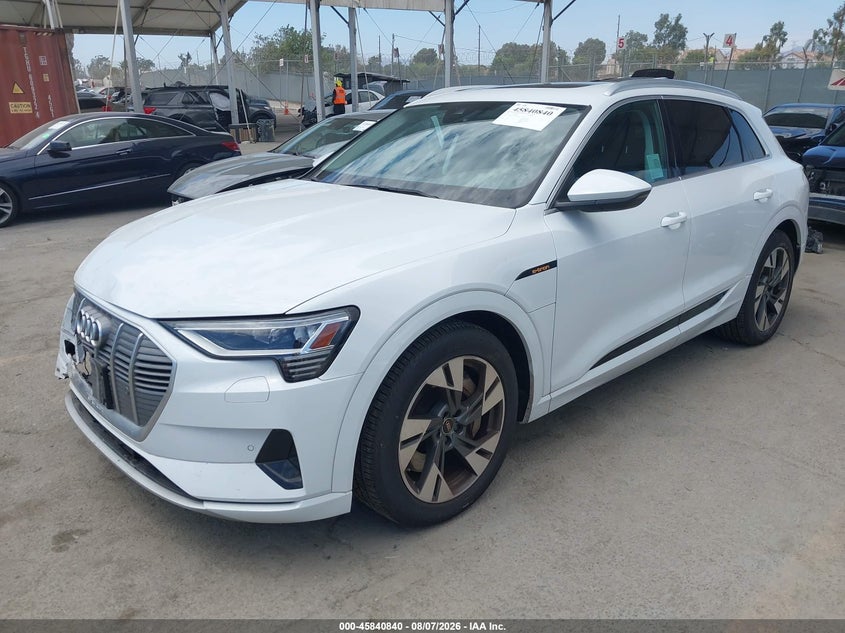 Vin: wa1aaage8nb025677, lot: 46339748, audi e-tron premium quattro 20222