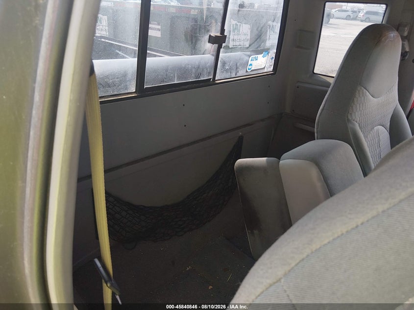 2001 MAZDA B3000 auction photo 8