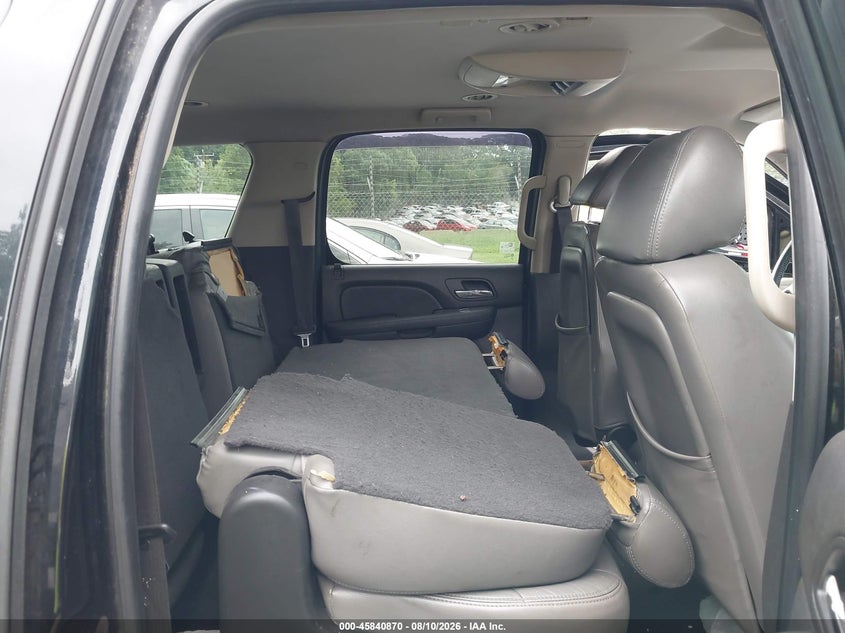 2007 CHEVROLET SUBURBAN LS · Фото 8