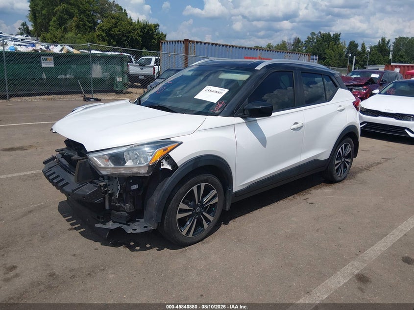 2019 NISSAN KICKS auction photo 2