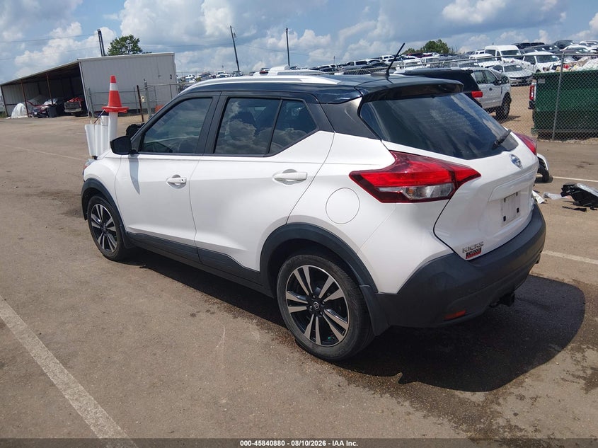 2019 NISSAN KICKS auction photo 3
