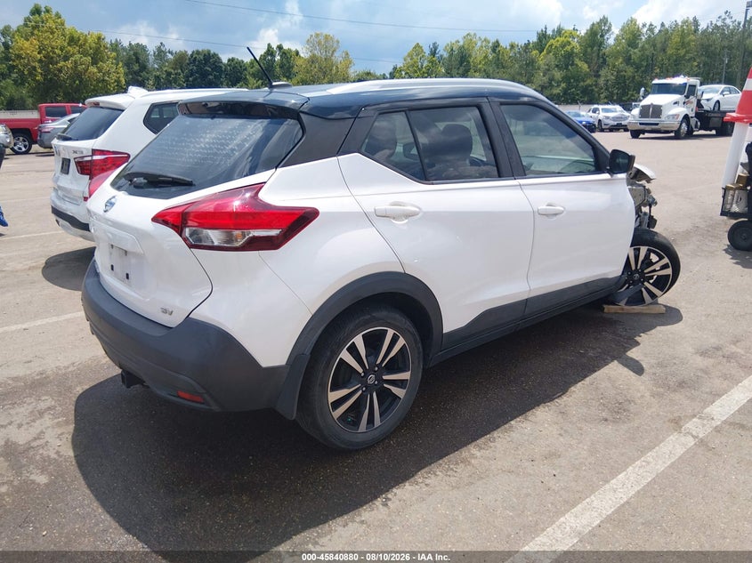 2019 NISSAN KICKS auction photo 4