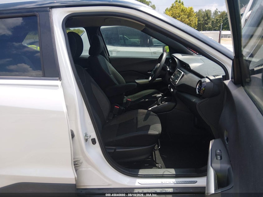 2019 NISSAN KICKS auction photo 5