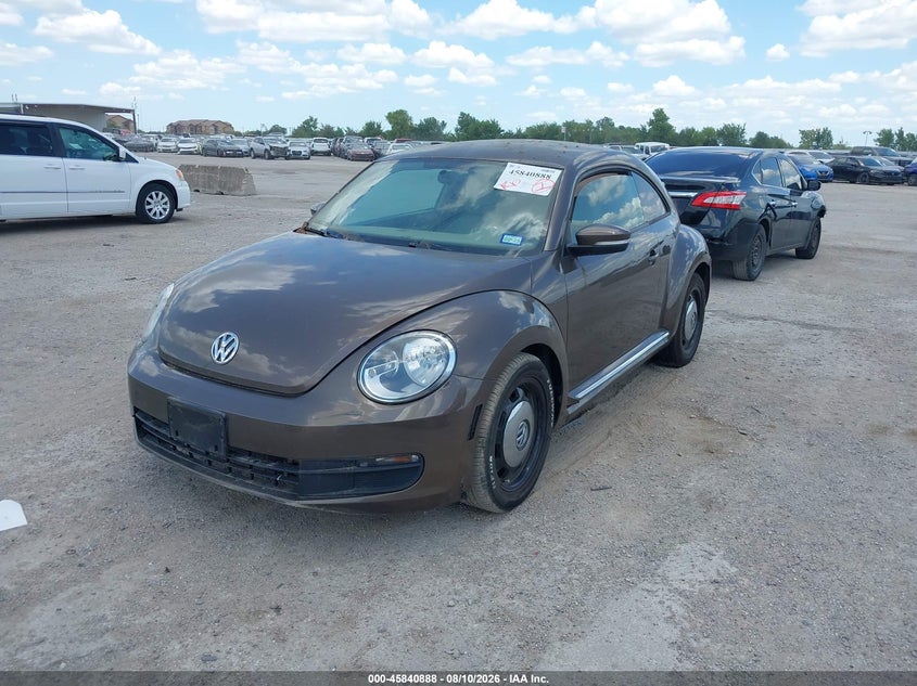 2014 VOLKSWAGEN BEETLE auction photo 2