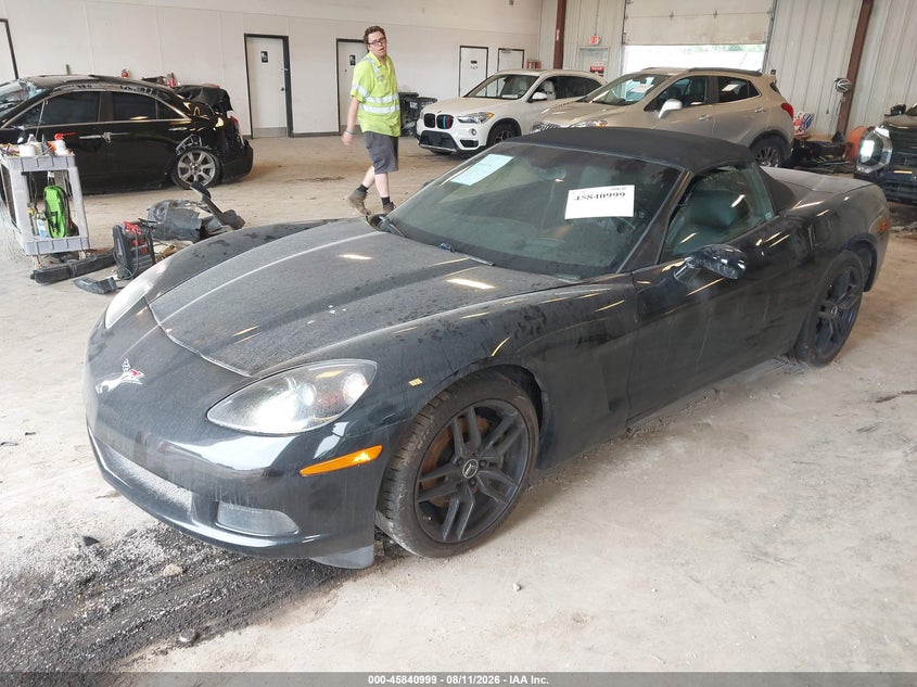 2005 CHEVROLET CORVETTE auction photo 2