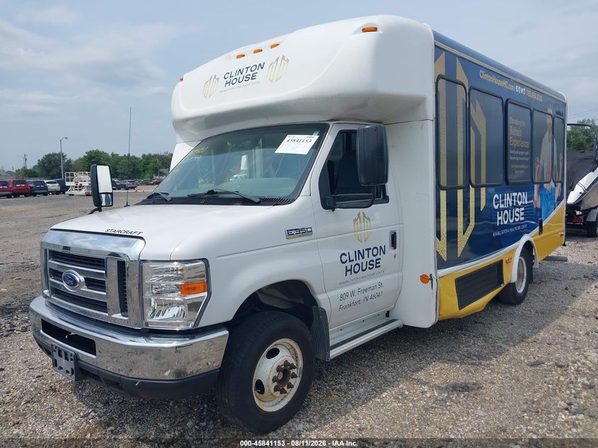 2019 FORD E-350 CUTAWAY auction photo 2