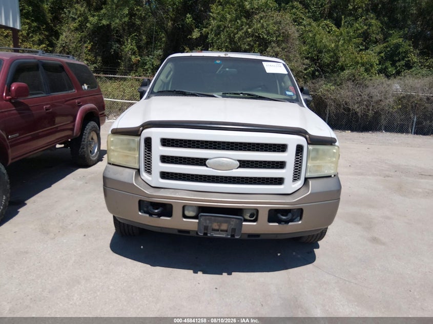 2005 FORD EXCURSION auction photo 6