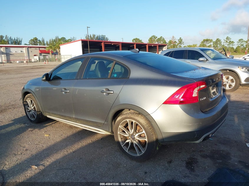 2016 VOLVO S60 CROSS COUNTRY auction photo 3