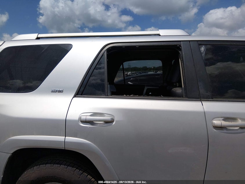 TOYOTA 4RUNNER - zdjęcie 17