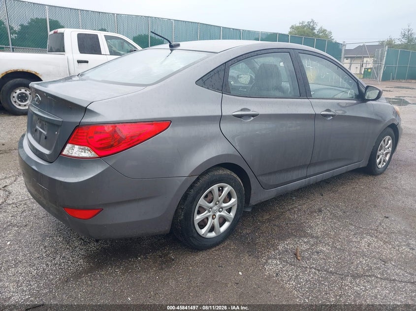 2014 HYUNDAI ACCENT auction photo 4