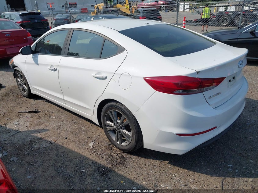 2017 HYUNDAI ELANTRA auction photo 3