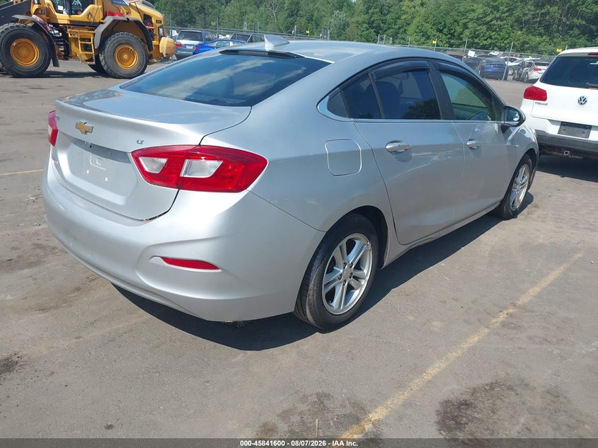 Vin: 1g1be5sm0h7195939, lot: 46340508, chevrolet cruze lt auto 20174