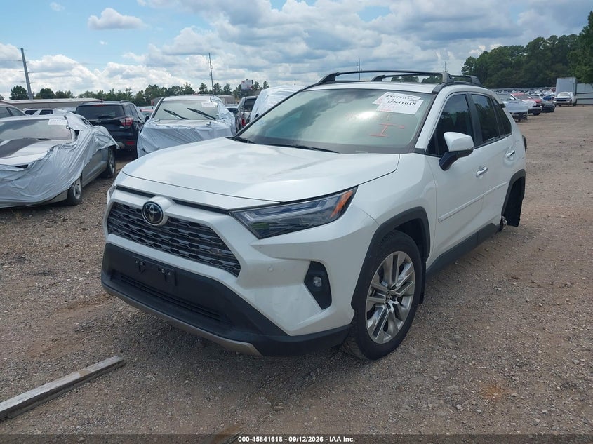 2024 Toyota RAV 4, Right Side, IAAI, VIN 2T3Y1RFVXRW347772 — photo 2