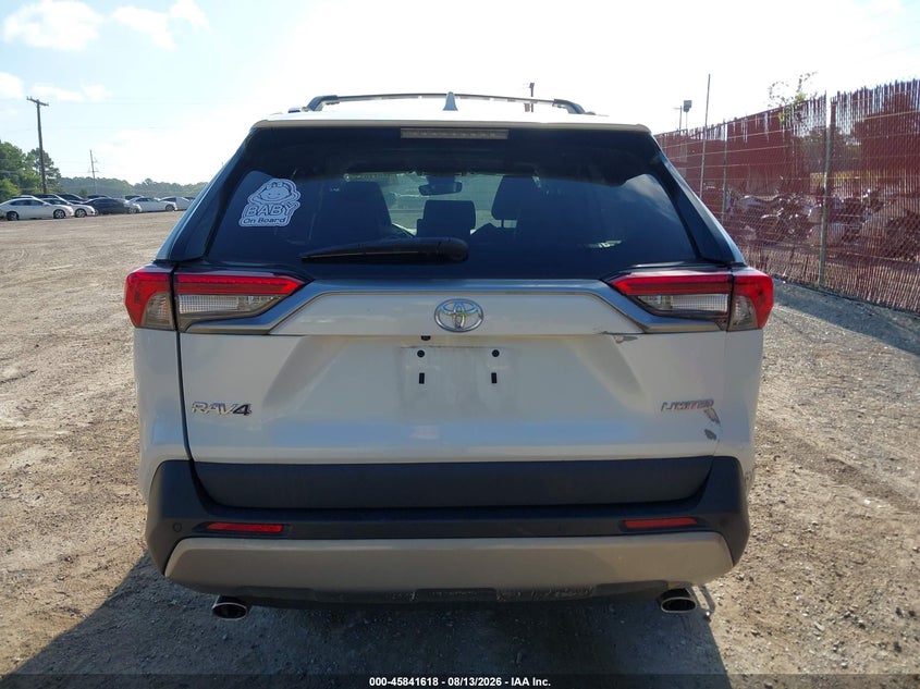 TOYOTA RAV4 - zdjęcie 17