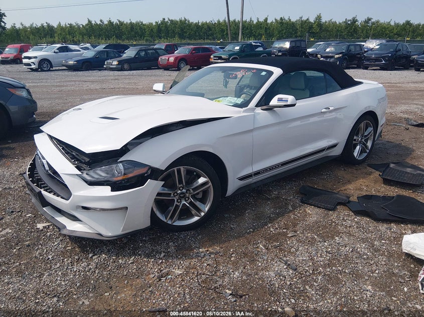 2020 FORD MUSTANG auction photo 2