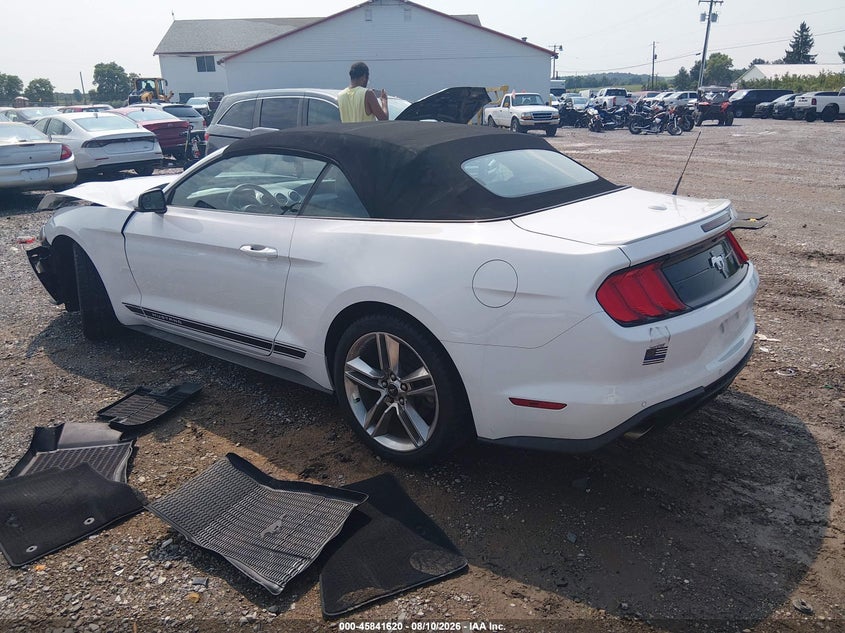 2020 FORD MUSTANG auction photo 3