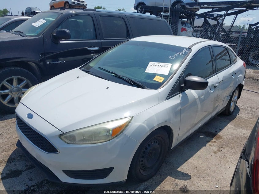 Vin: 1fadp3e27gl348885, lot: 46340591, ford focus s 20162