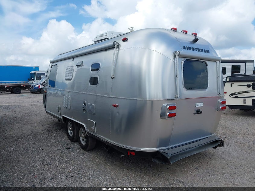 2021 AIRSTREAM 23 auction photo 3