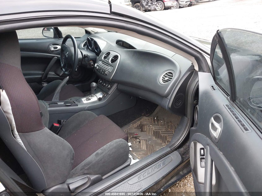 2010 MITSUBISHI ECLIPSE auction photo 5