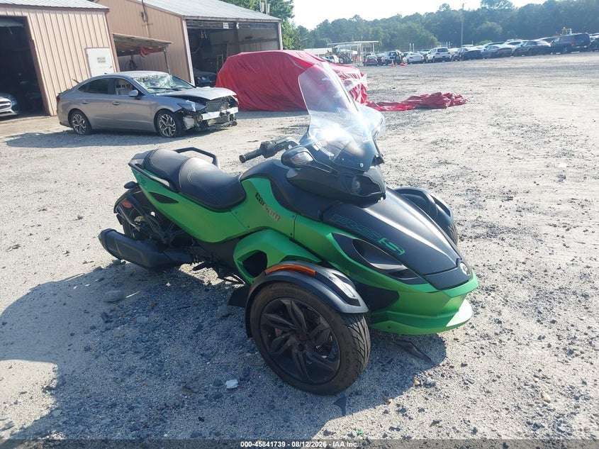 2013 CAN-AM SPYDER ROADSTER auction photo 1