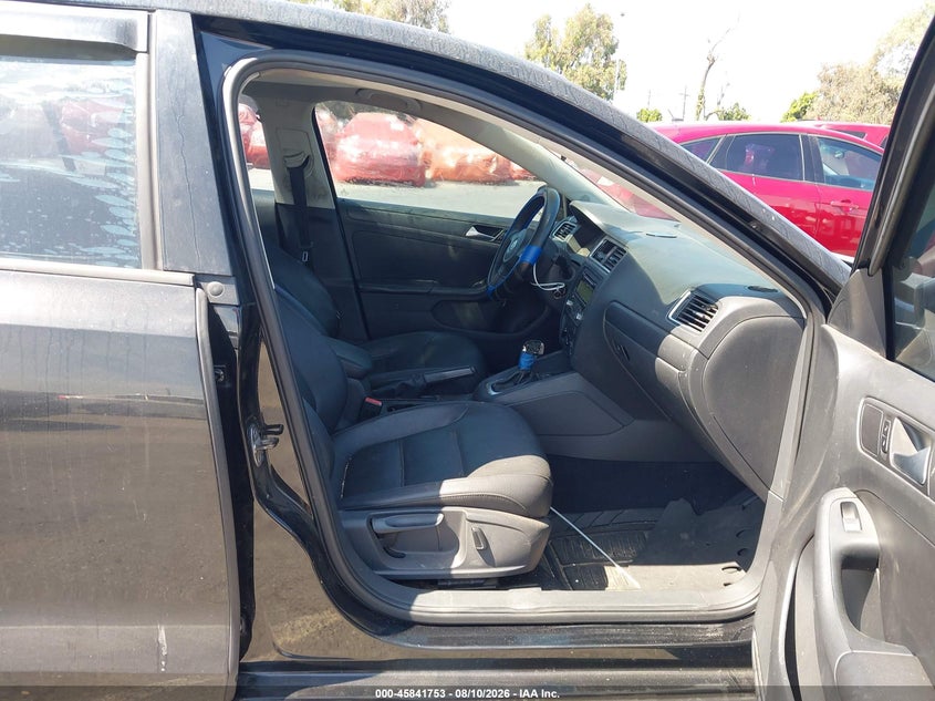 2014 VOLKSWAGEN JETTA auction photo 5