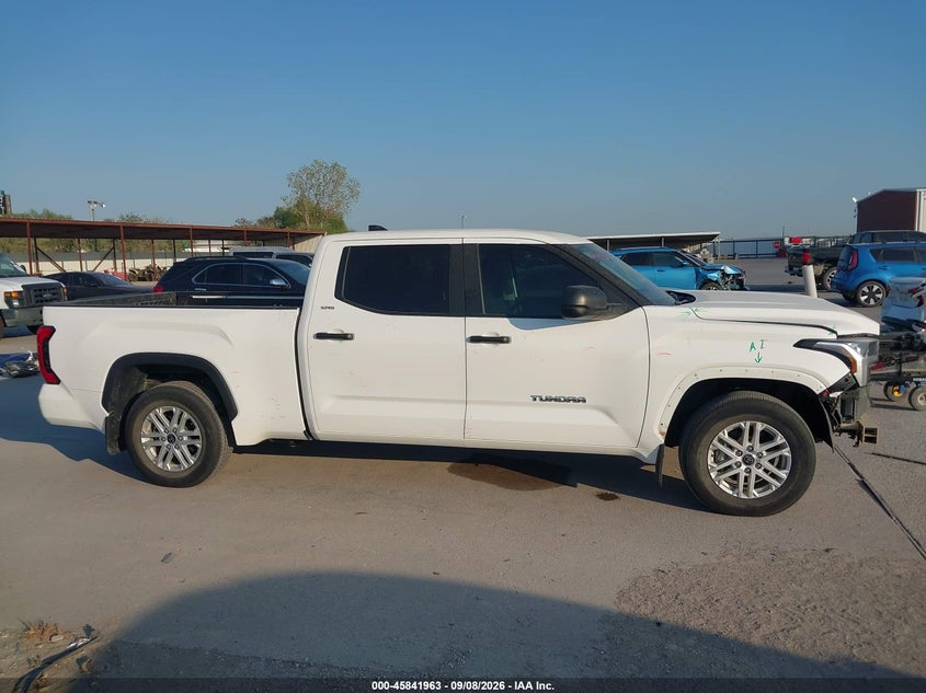 TOYOTA TUNDRA - zdjęcie 14