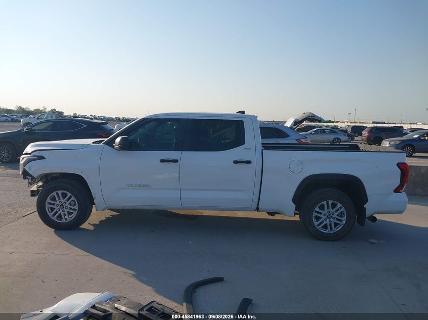 TOYOTA TUNDRA - zdjęcie 15