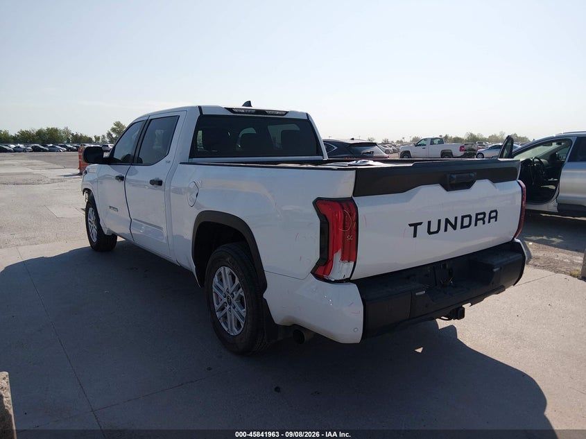 TOYOTA TUNDRA - zdjęcie 3