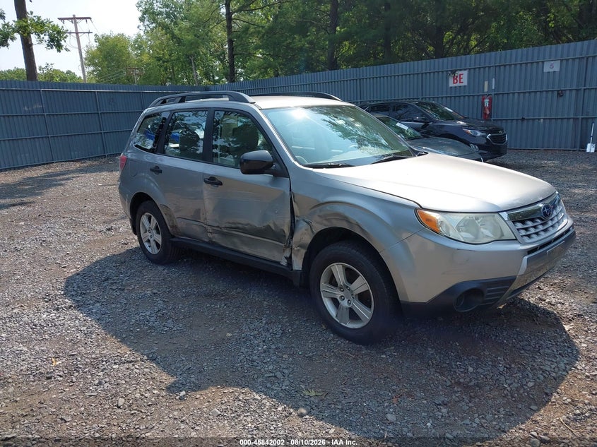 2011 SUBARU FORESTER auction photo 1