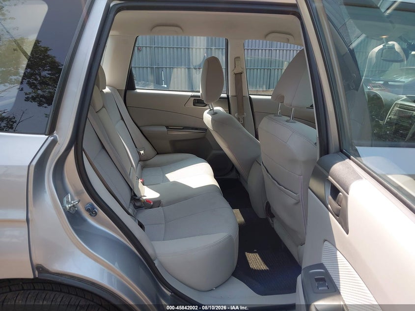 2011 SUBARU FORESTER auction photo 8