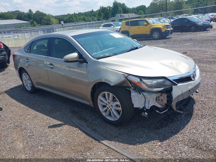 2013 TOYOTA AVALON auction photo 1