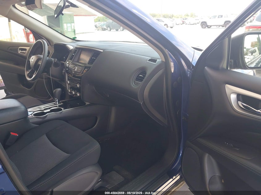 2019 NISSAN PATHFINDER auction photo 5