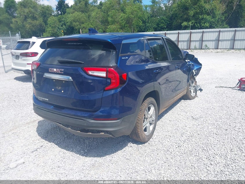 2022 GMC TERRAIN FWD SLE · Photo 4