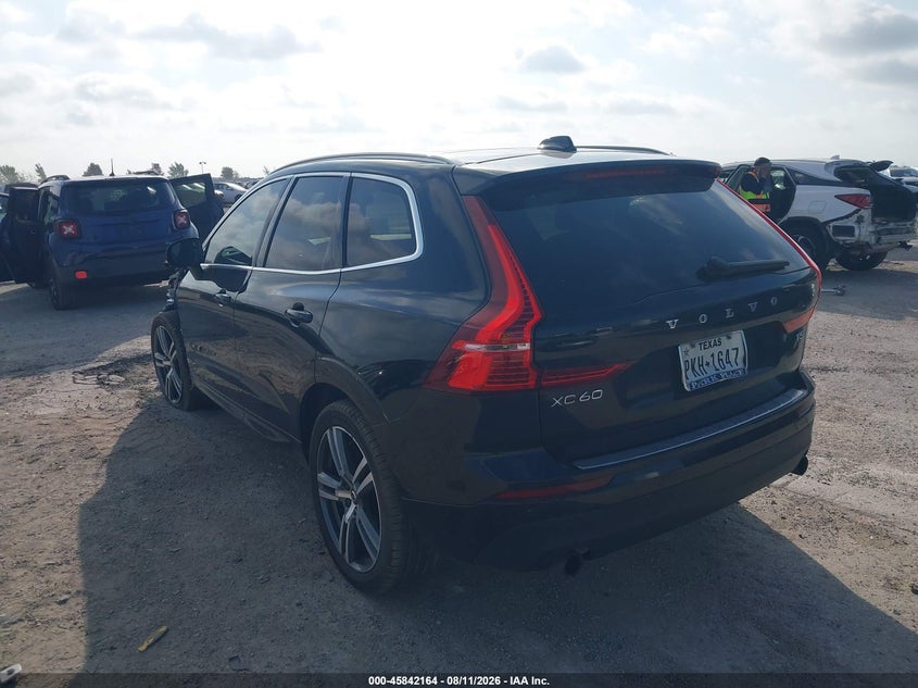 2021 VOLVO XC60 T5 MOMENTUM - zdjęcie 3