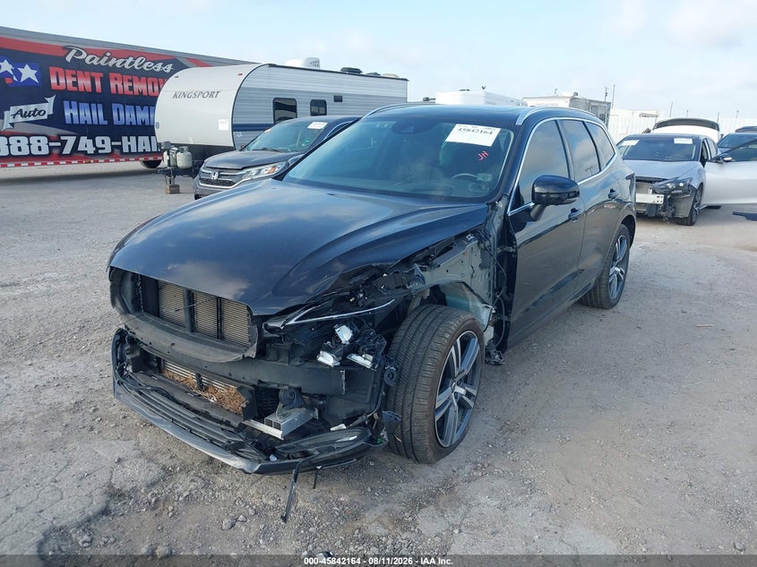 2021 VOLVO XC60 auction photo 2