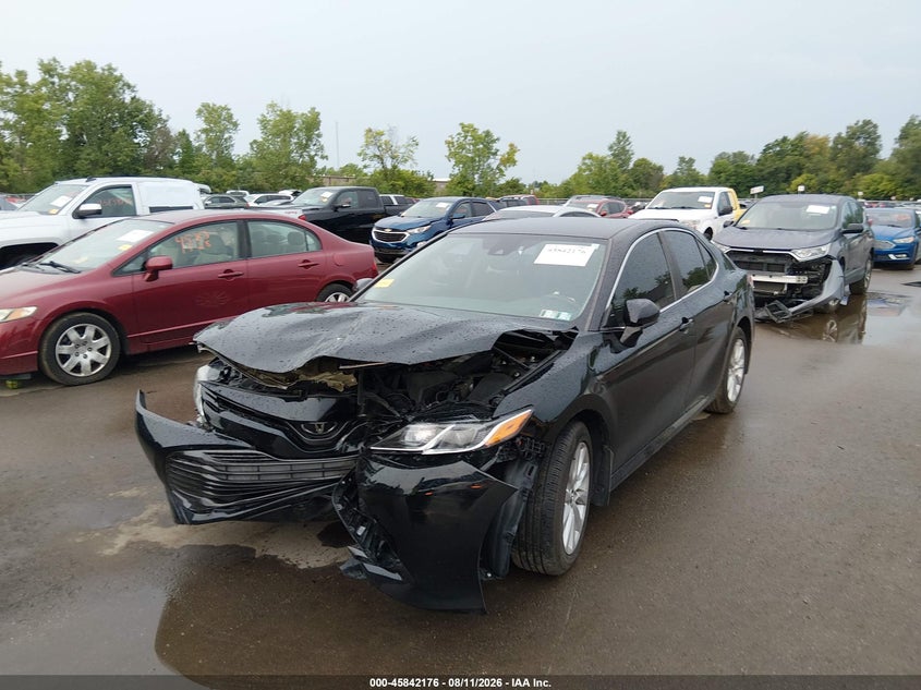 2019 TOYOTA CAMRY auction photo 2